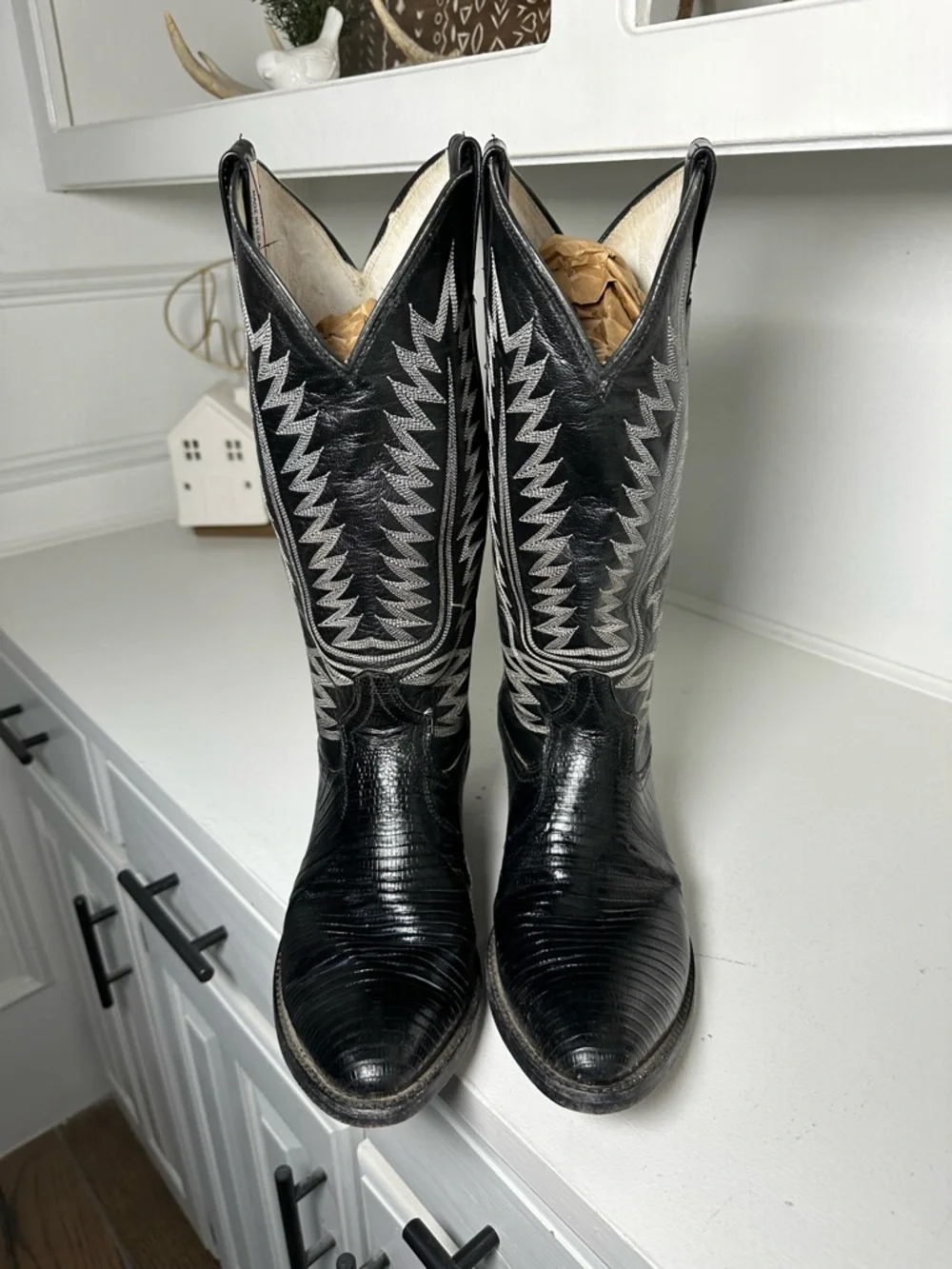 Vintage Cowtown Cowboy Boots Mens 9D Womens 10.5 Black Lizard USA Made Western - Picture 2 of 9